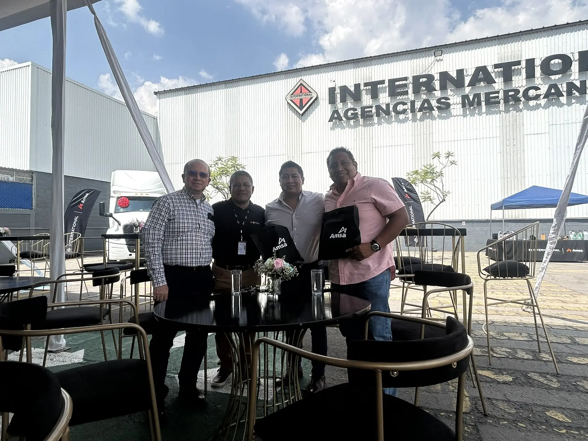 AMSA Puebla presenta el revolucionario motor S13 de International con el  respaldo de Grupo Bepensa - Bepensa Corporativo, image size:1920x1440